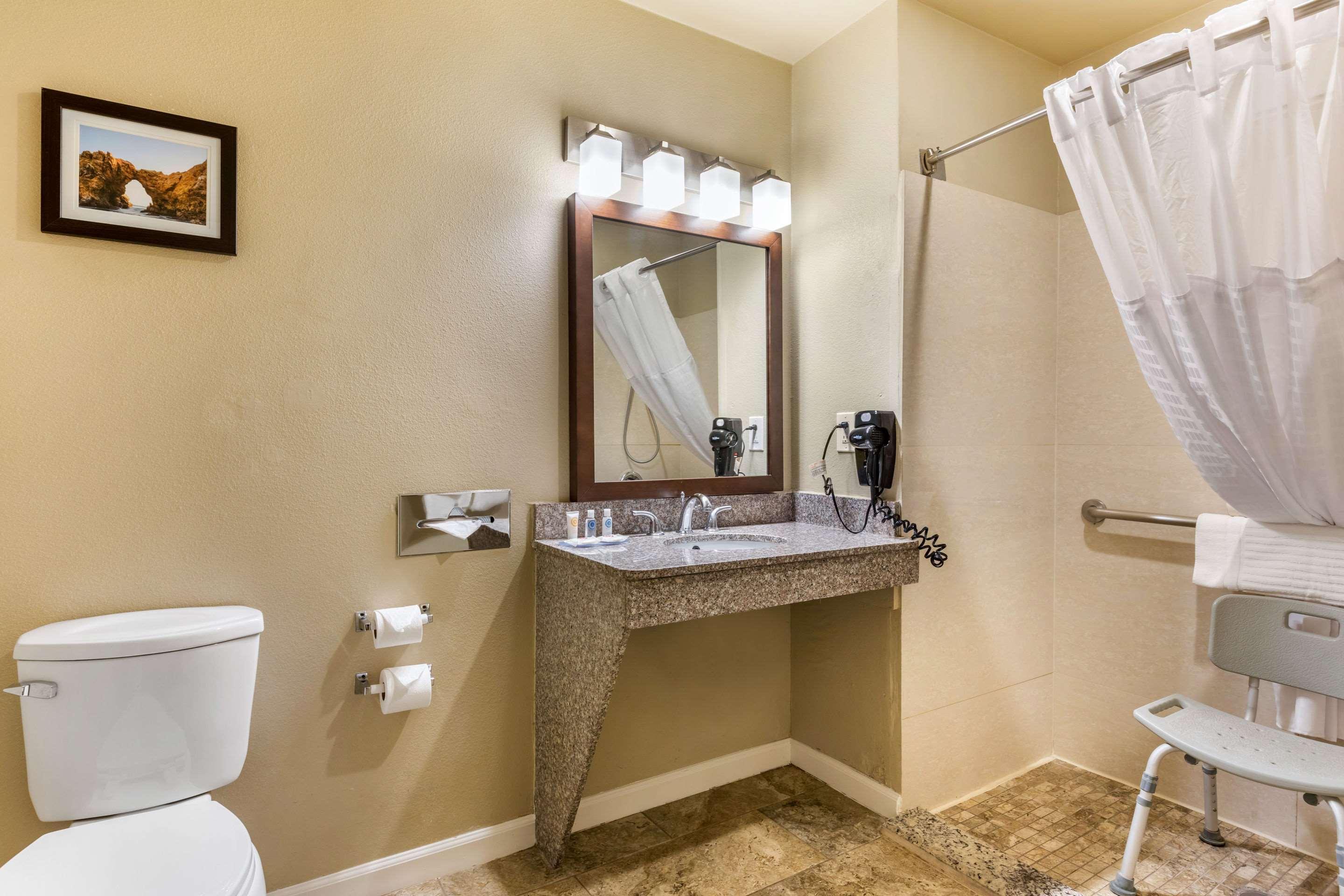 Comfort & Orange County John Wayne Airport Hotel
