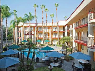Hotel Comfort & Orange County John Wayne Airport 2*