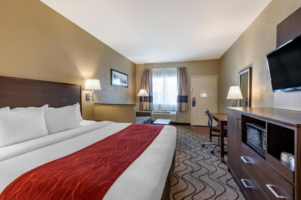 Comfort & Orange County John Wayne Airport 2*